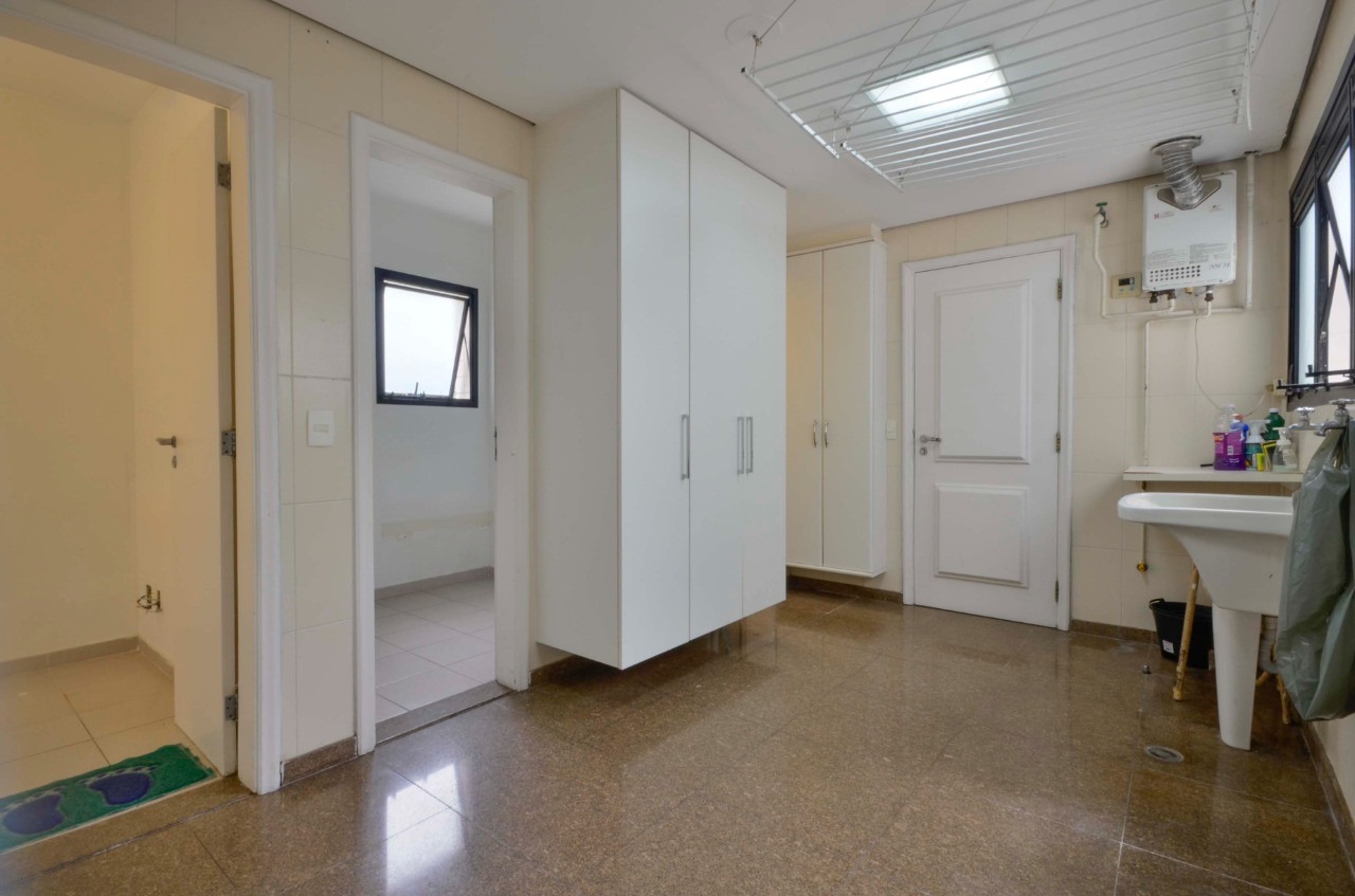 Apartamento à venda com 4 quartos, 336m² - Foto 8