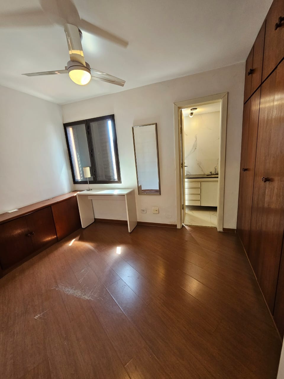 Apartamento à venda com 1 quarto, 45m² - Foto 8