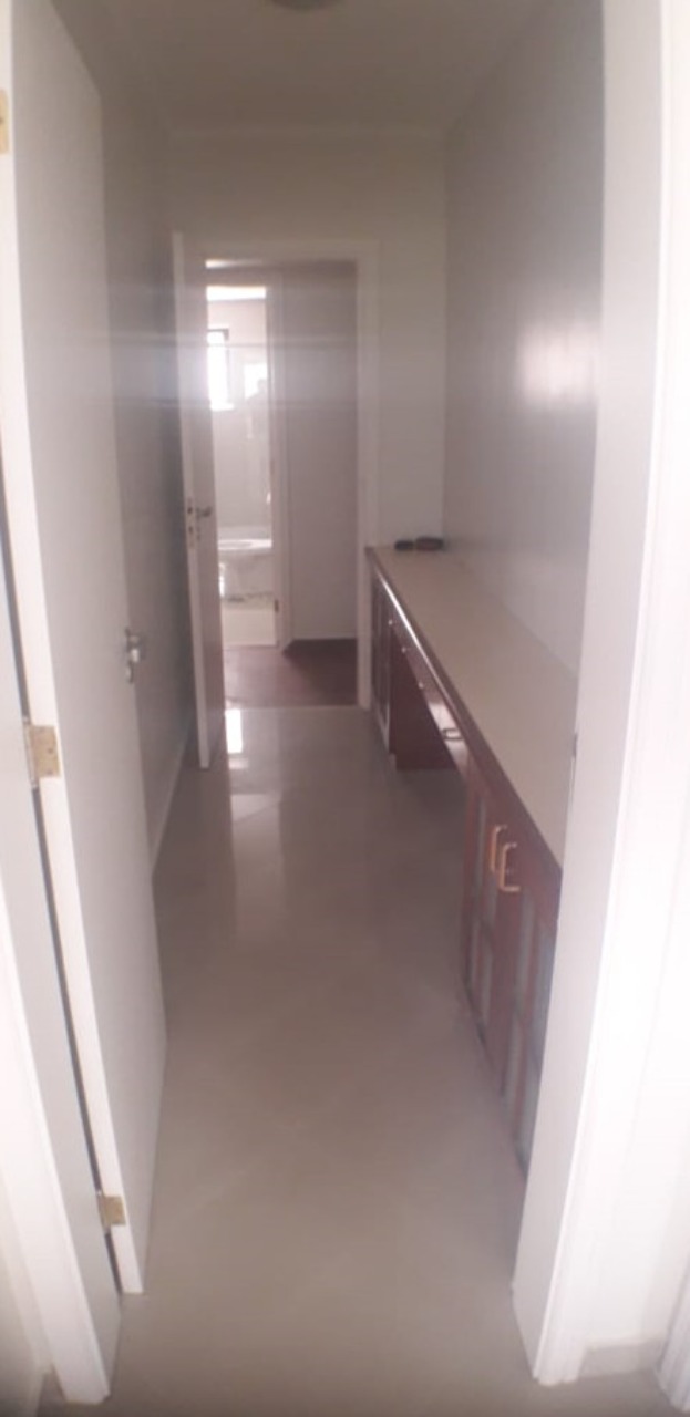 Apartamento à venda com 4 quartos, 217m² - Foto 9