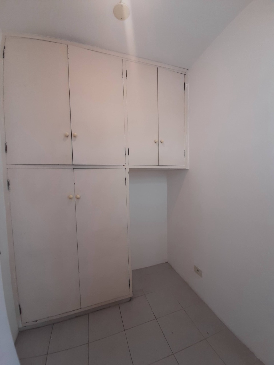 Apartamento à venda com 2 quartos, 80m² - Foto 2