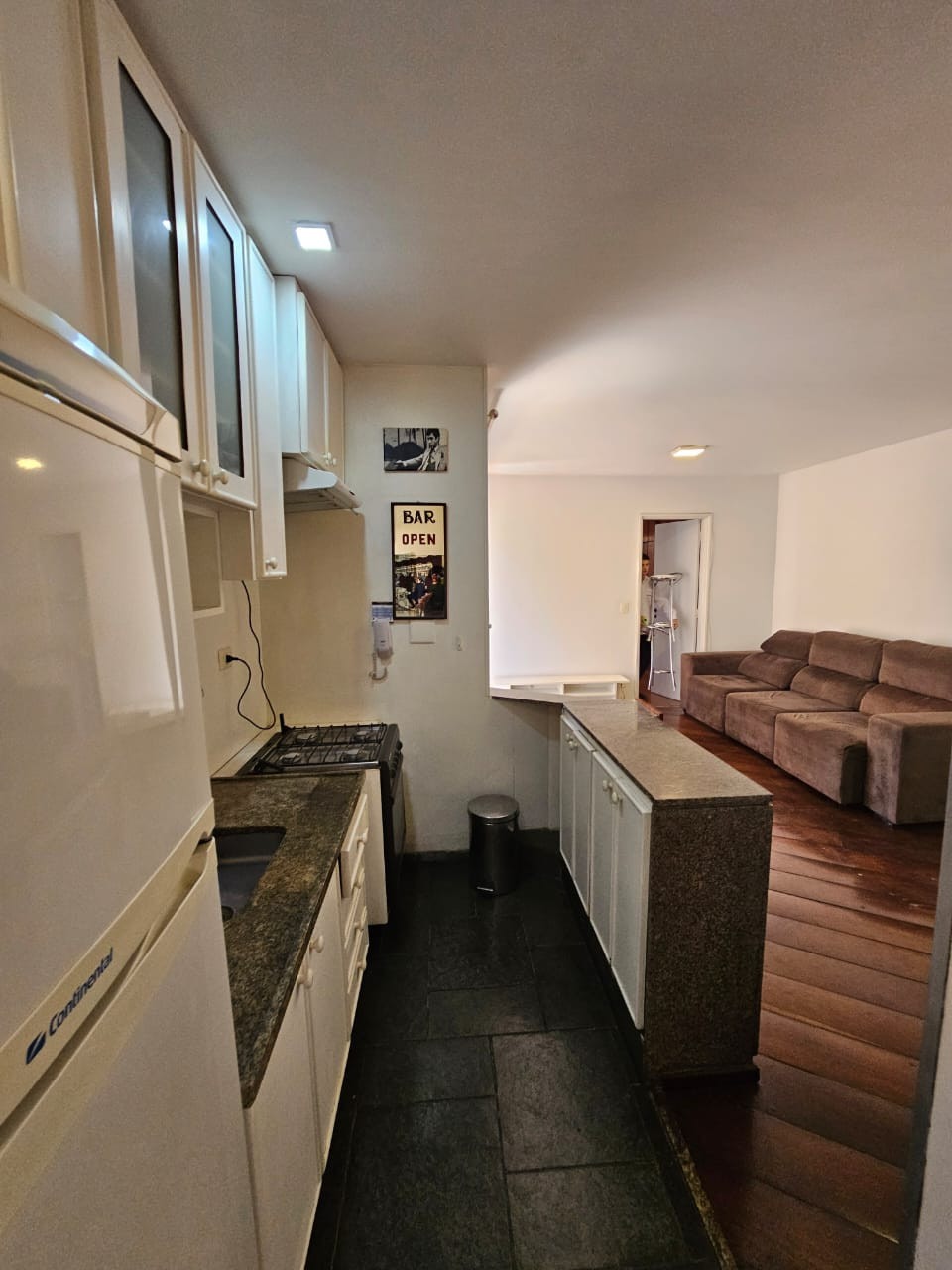 Apartamento à venda com 1 quarto, 45m² - Foto 16