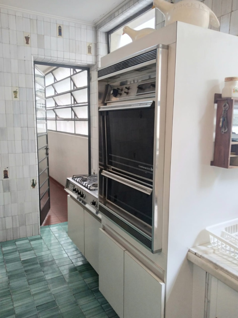 Apartamento à venda com 3 quartos, 241m² - Foto 6