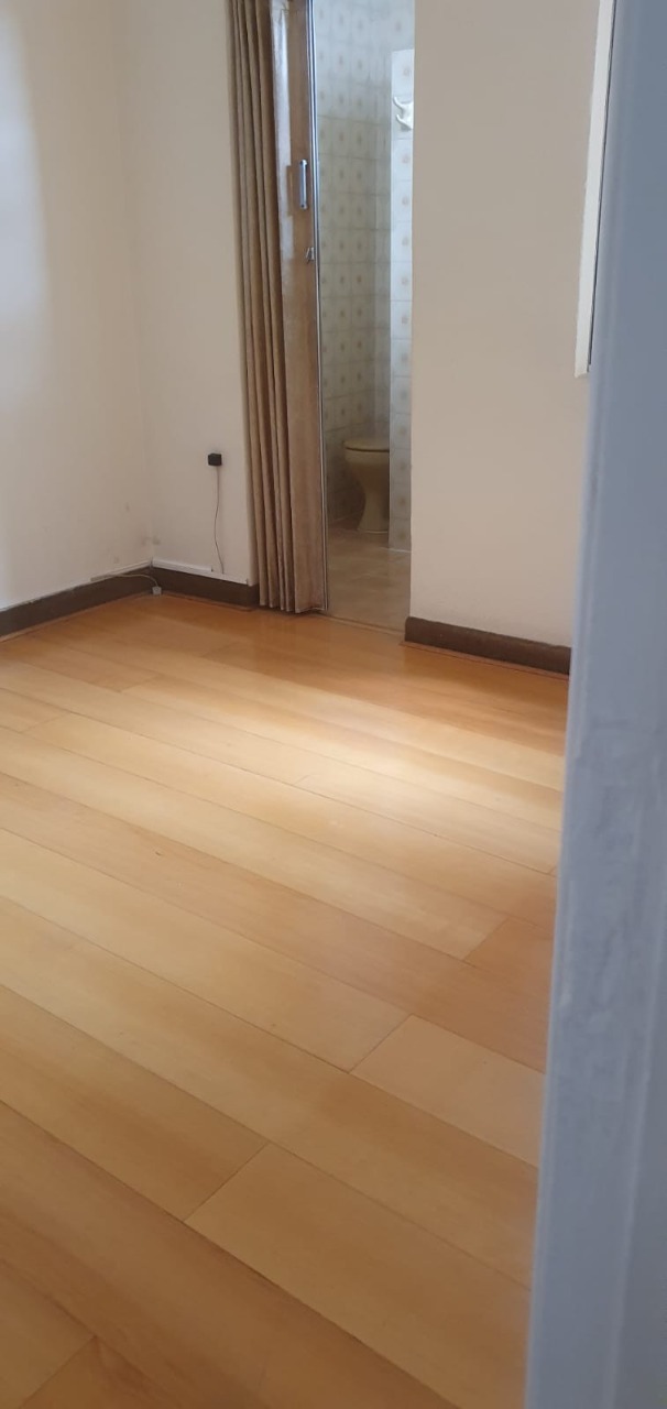 Casa à venda com 2 quartos, 186m² - Foto 4