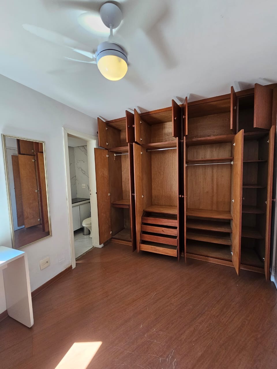 Apartamento à venda com 1 quarto, 45m² - Foto 7