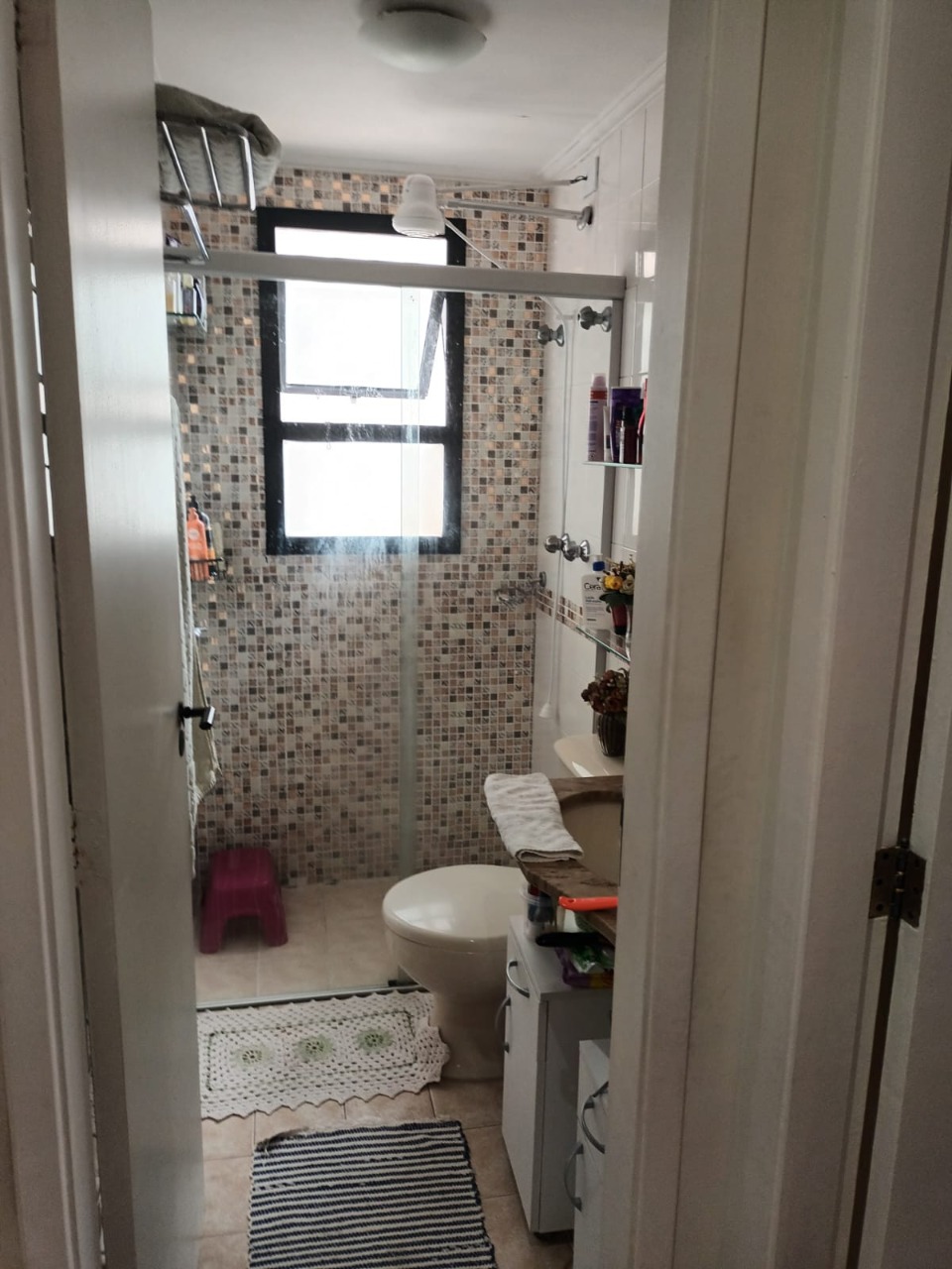 Apartamento à venda com 2 quartos, 75m² - Foto 2