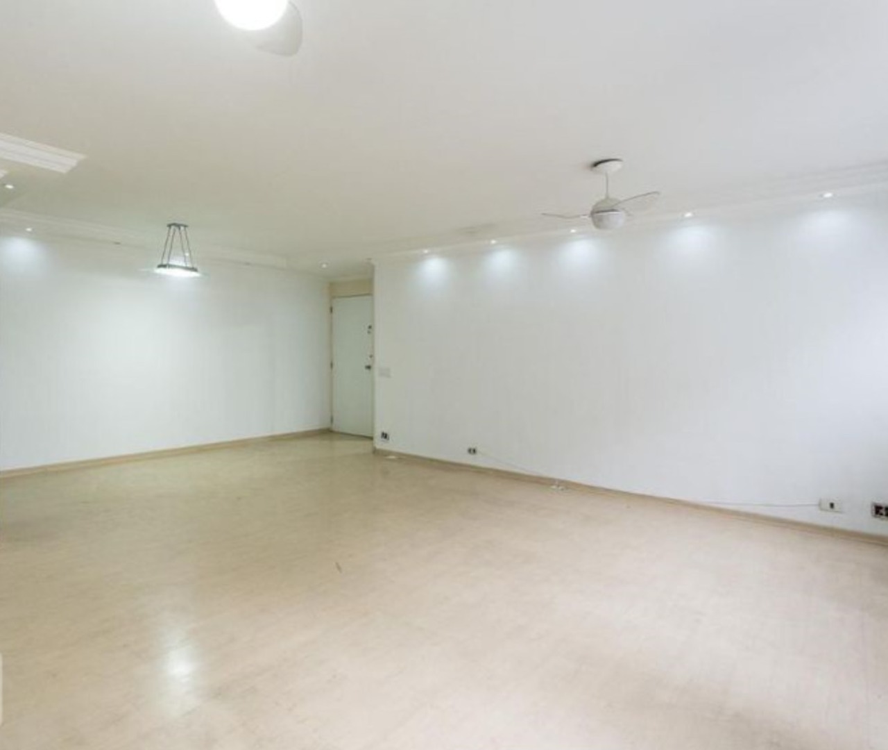 Apartamento à venda com 2 quartos, 107m² - Foto 1