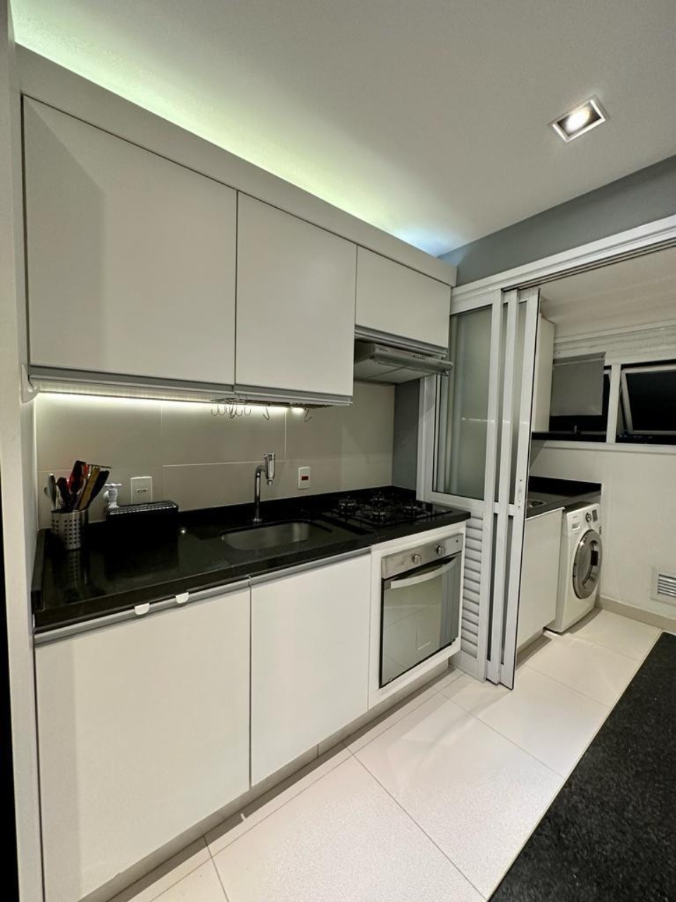 Apartamento à venda com 2 quartos, 69m² - Foto 12