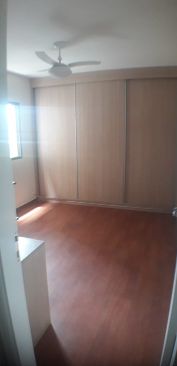 Apartamento à venda com 4 quartos, 217m² - Foto 3