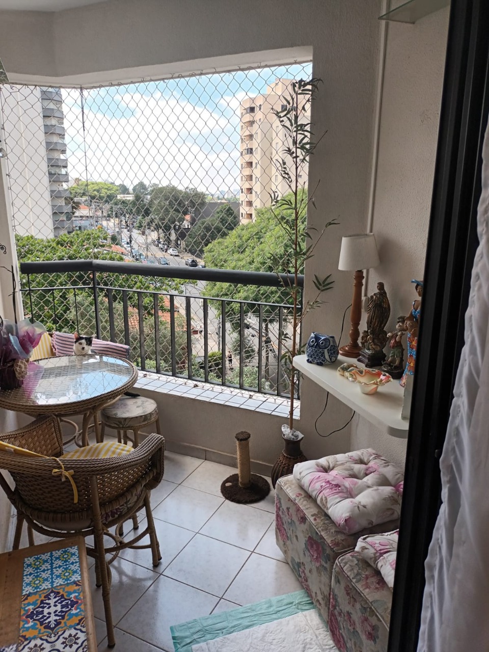 Apartamento à venda com 2 quartos, 75m² - Foto 1