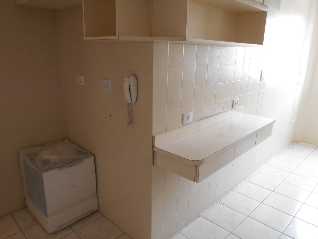 Apartamento à venda com 2 quartos, 72m² - Foto 3