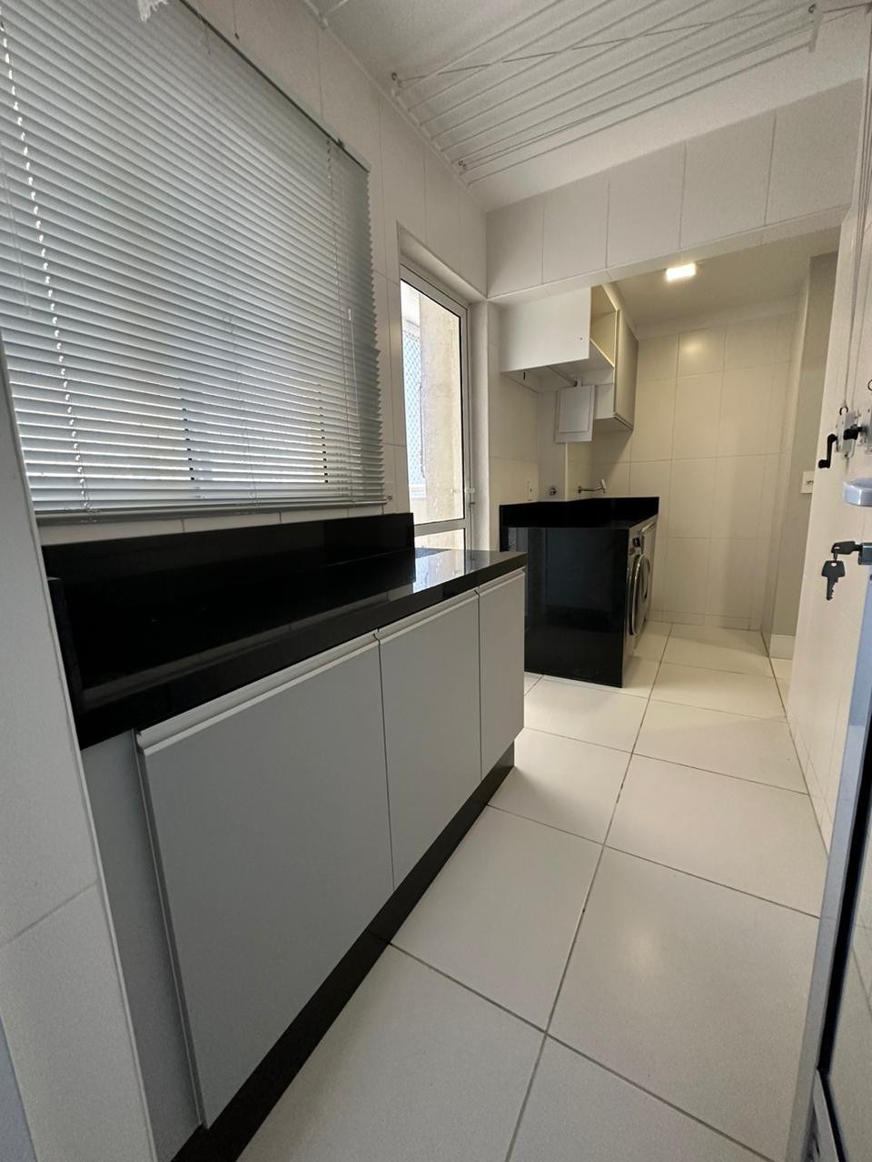 Apartamento à venda com 3 quartos, 156m² - Foto 7