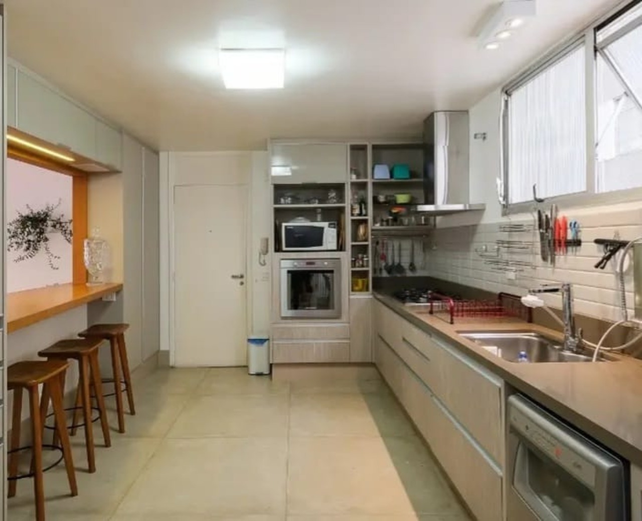 Apartamento à venda com 4 quartos, 180m² - Foto 23