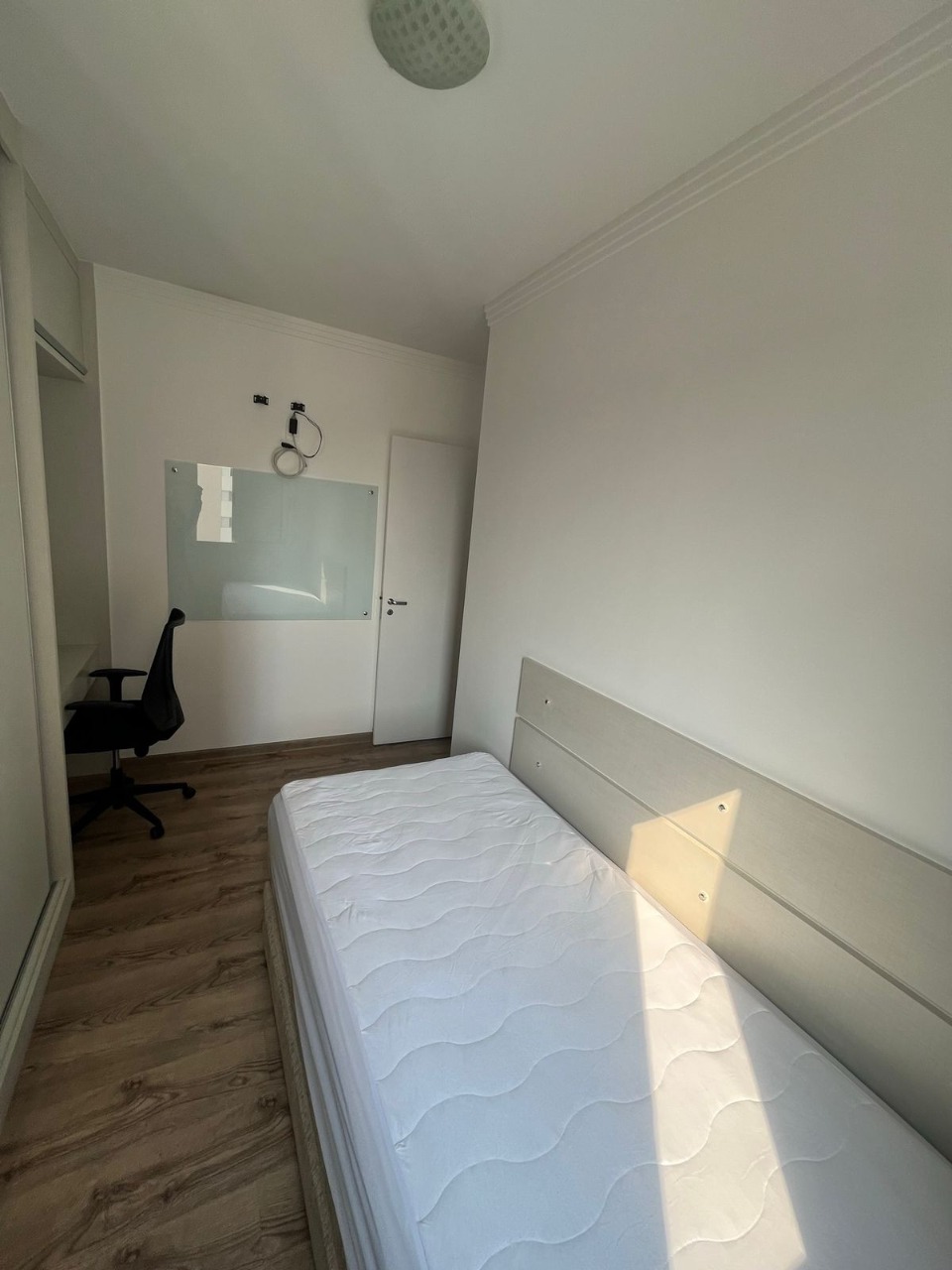 Apartamento à venda com 3 quartos, 70m² - Foto 2