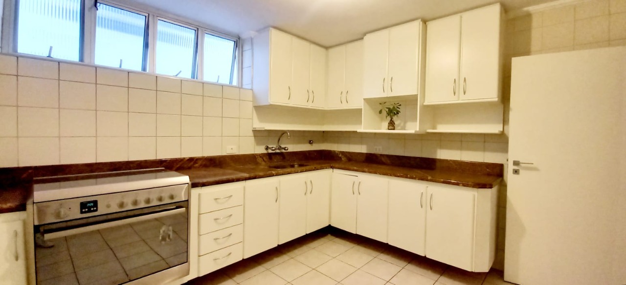 Apartamento à venda com 3 quartos, 130m² - Foto 26