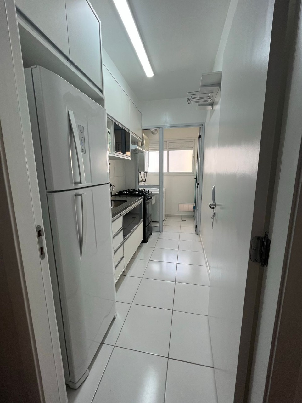 Apartamento à venda com 3 quartos, 70m² - Foto 3