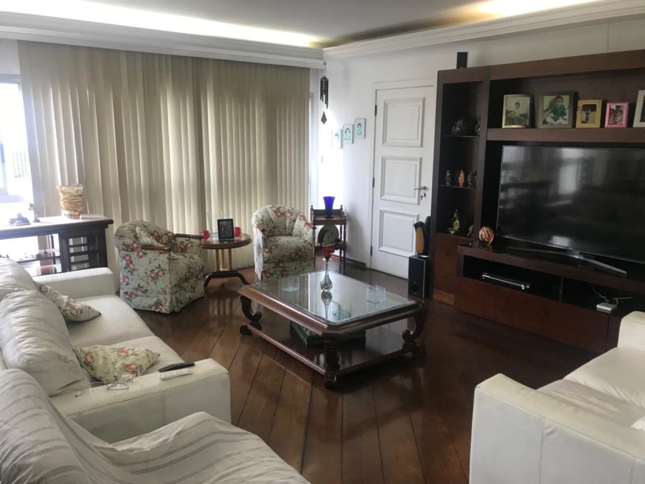 Apartamento à venda com 4 quartos, 160m² - Foto 3