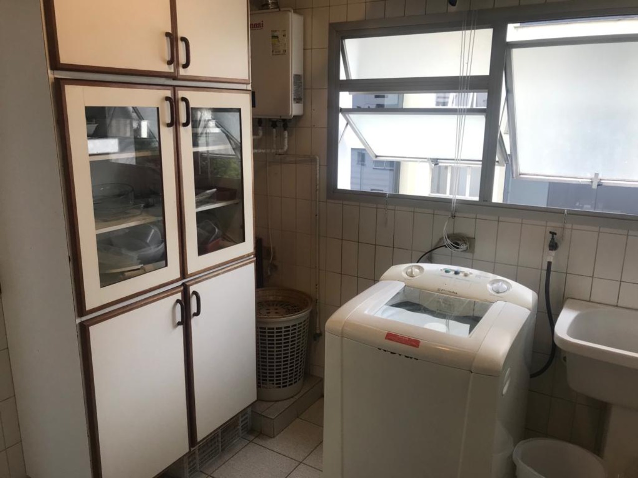 Apartamento à venda com 4 quartos, 160m² - Foto 4