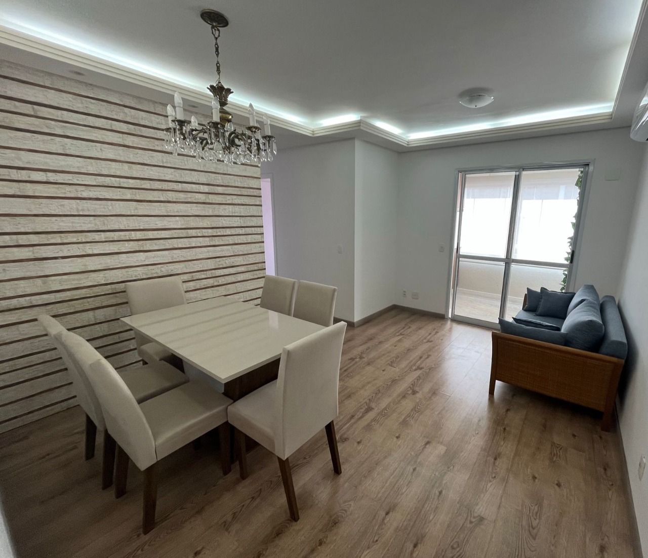 Apartamento à venda com 3 quartos, 70m² - Foto 1