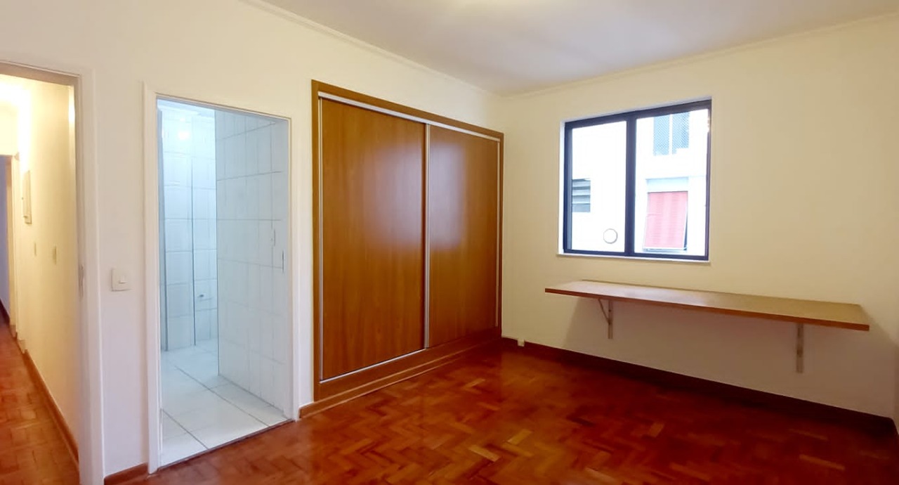 Apartamento à venda com 3 quartos, 130m² - Foto 10