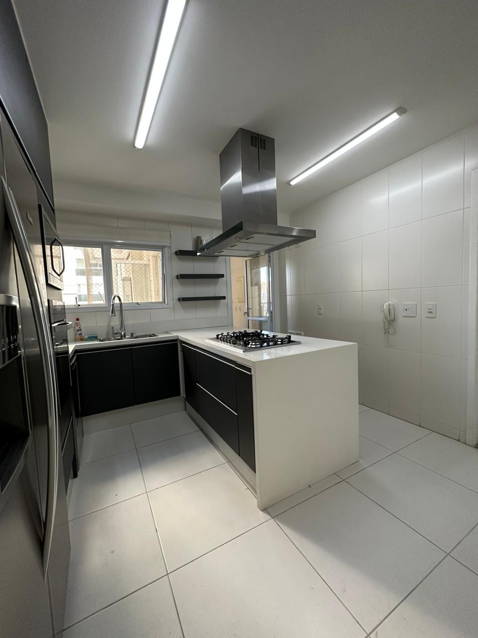 Apartamento à venda com 3 quartos, 156m² - Foto 19