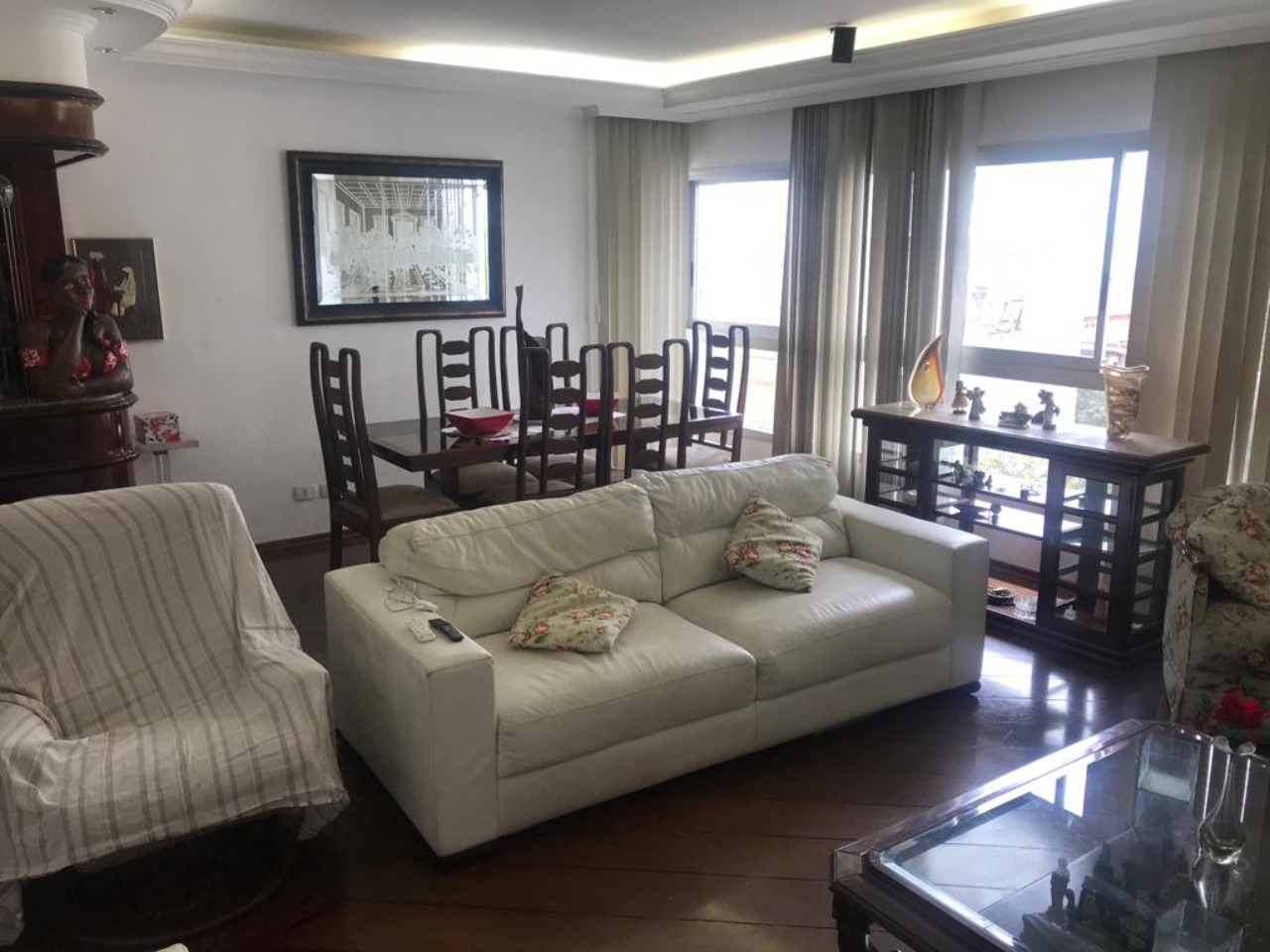 Apartamento à venda com 4 quartos, 160m² - Foto 2