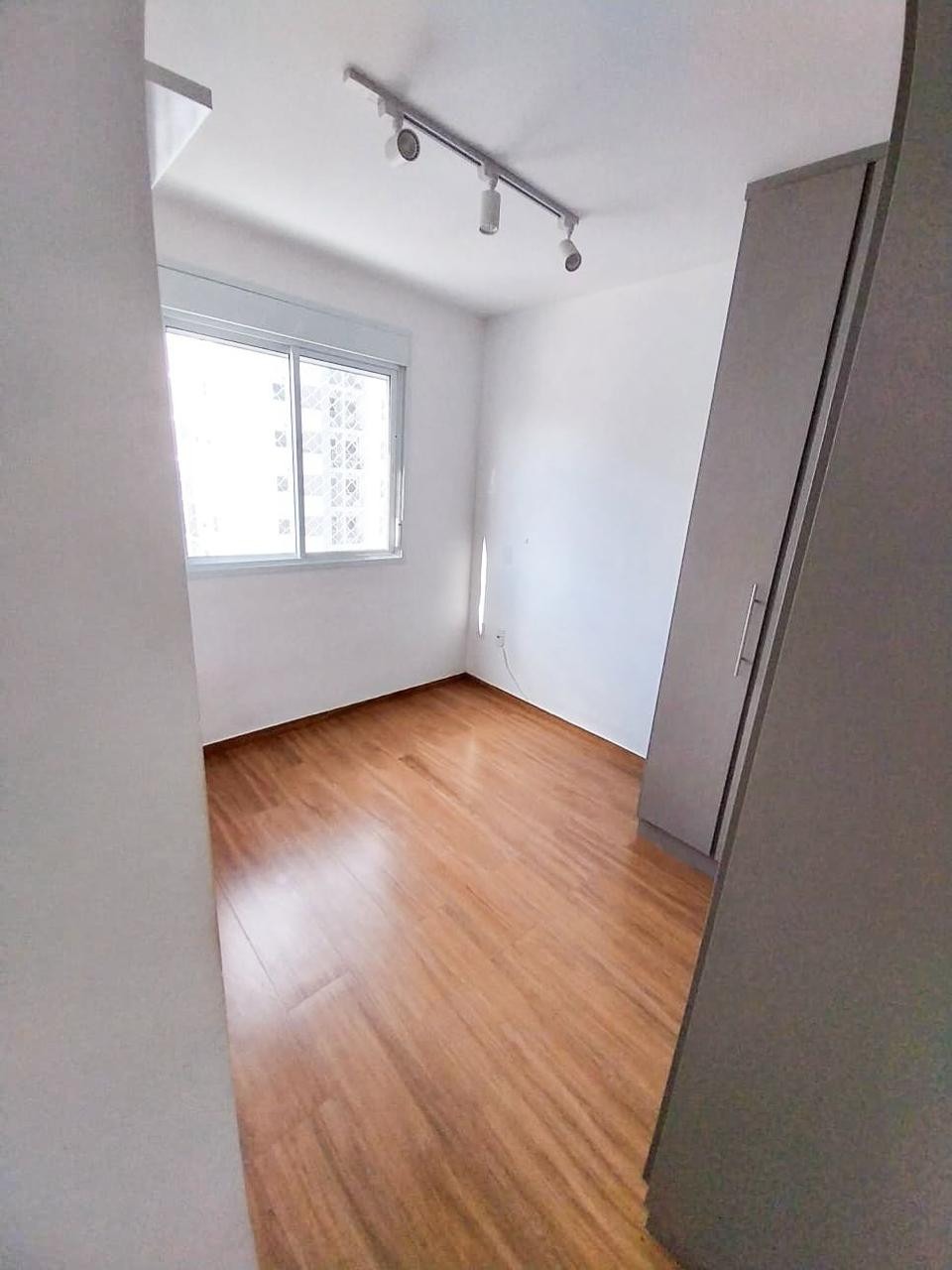 Apartamento à venda com 2 quartos, 45m² - Foto 2