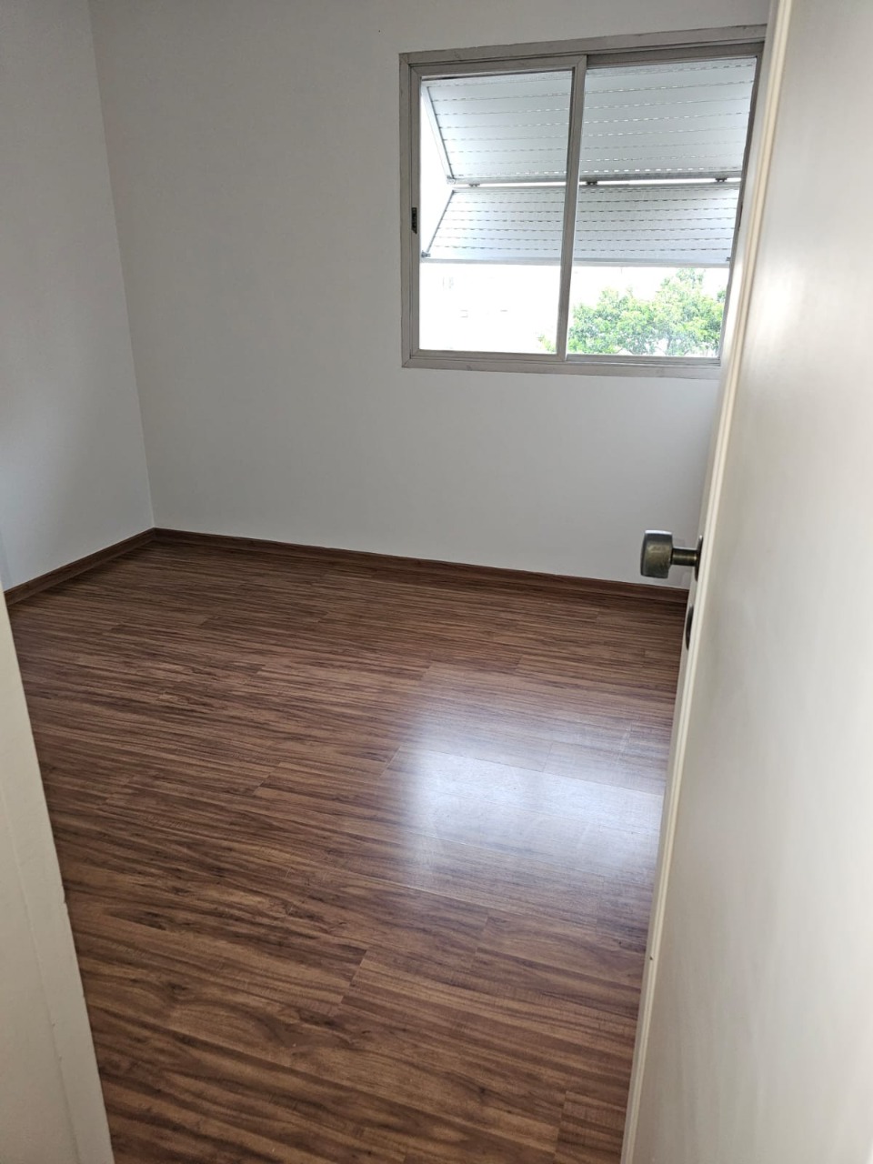 Apartamento à venda com 3 quartos, 81m² - Foto 2