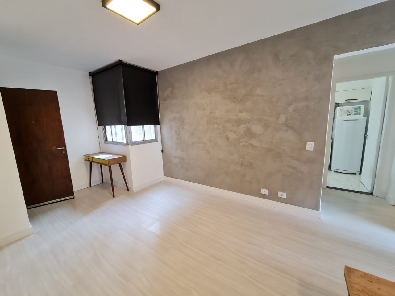 Apartamento à venda com 2 quartos, 75m² - Foto 2