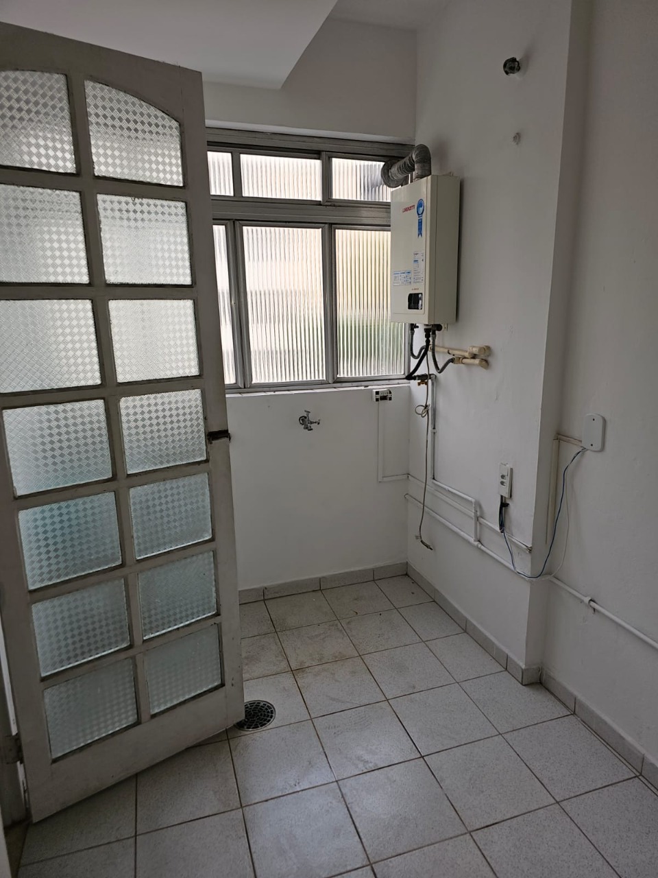 Apartamento à venda com 3 quartos, 81m² - Foto 15