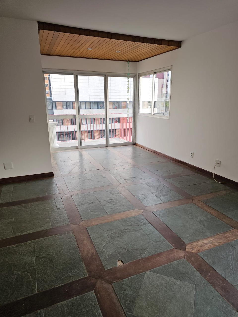 Apartamento à venda com 3 quartos, 81m² - Foto 23