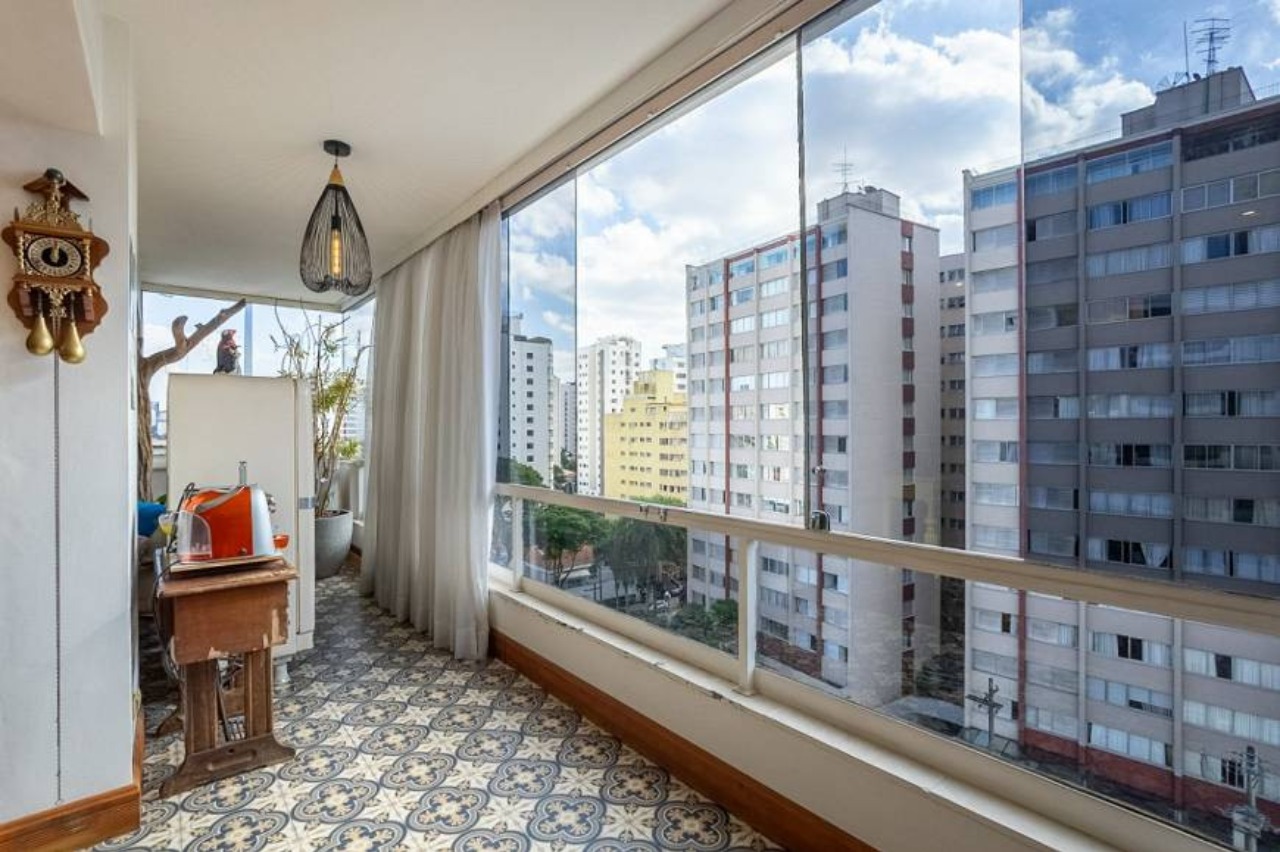 Apartamento à venda com 3 quartos, 208m² - Foto 17