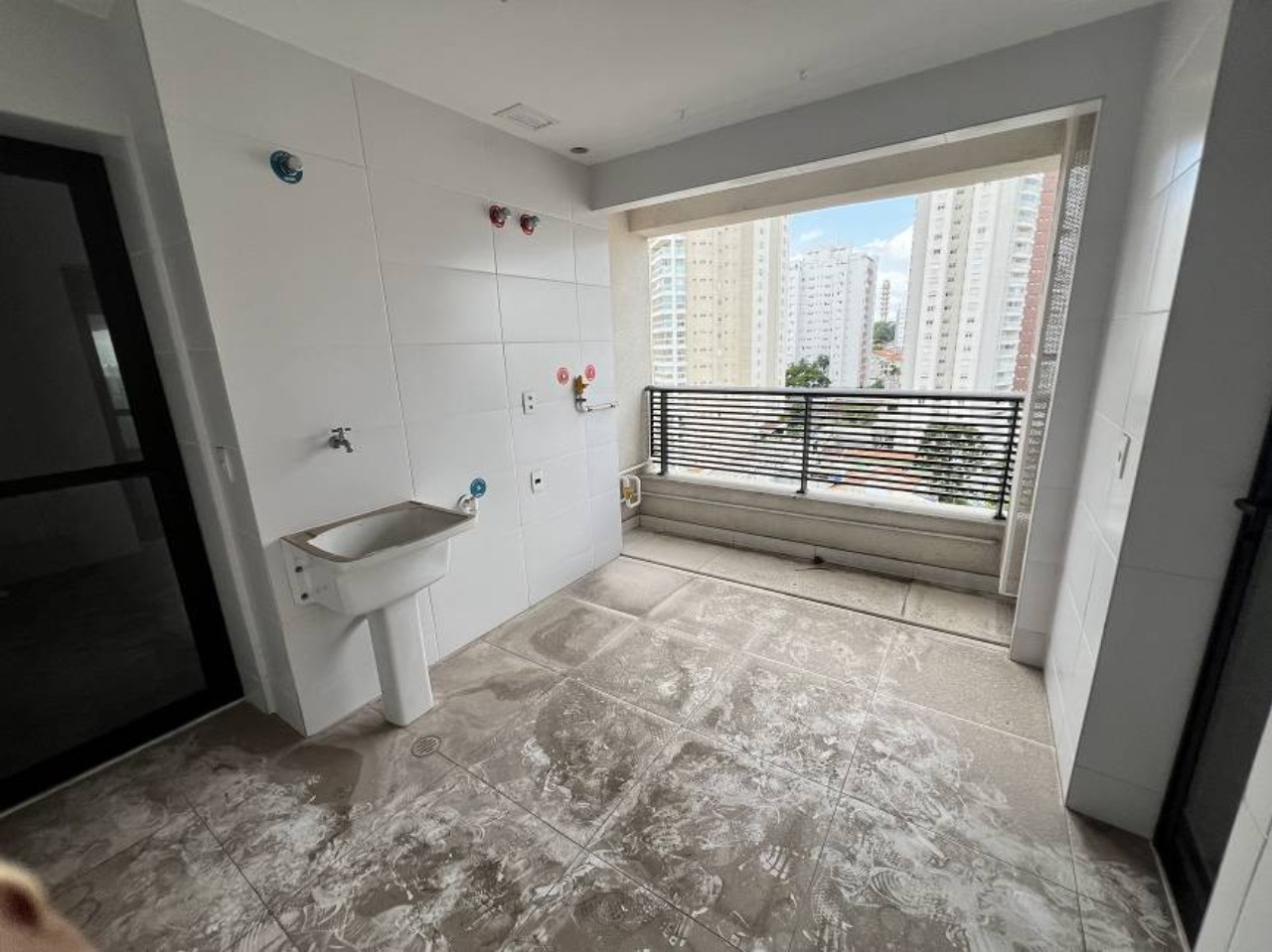 Apartamento à venda com 3 quartos, 218m² - Foto 6