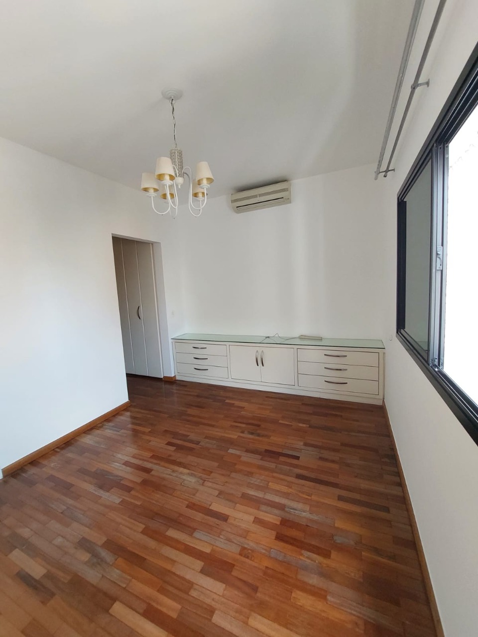 Apartamento à venda com 3 quartos, 130m² - Foto 12