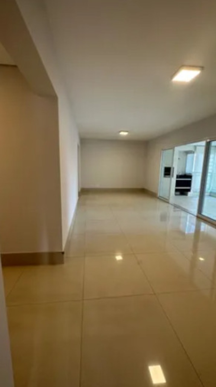 Apartamento à venda com 3 quartos, 145m² - Foto 3