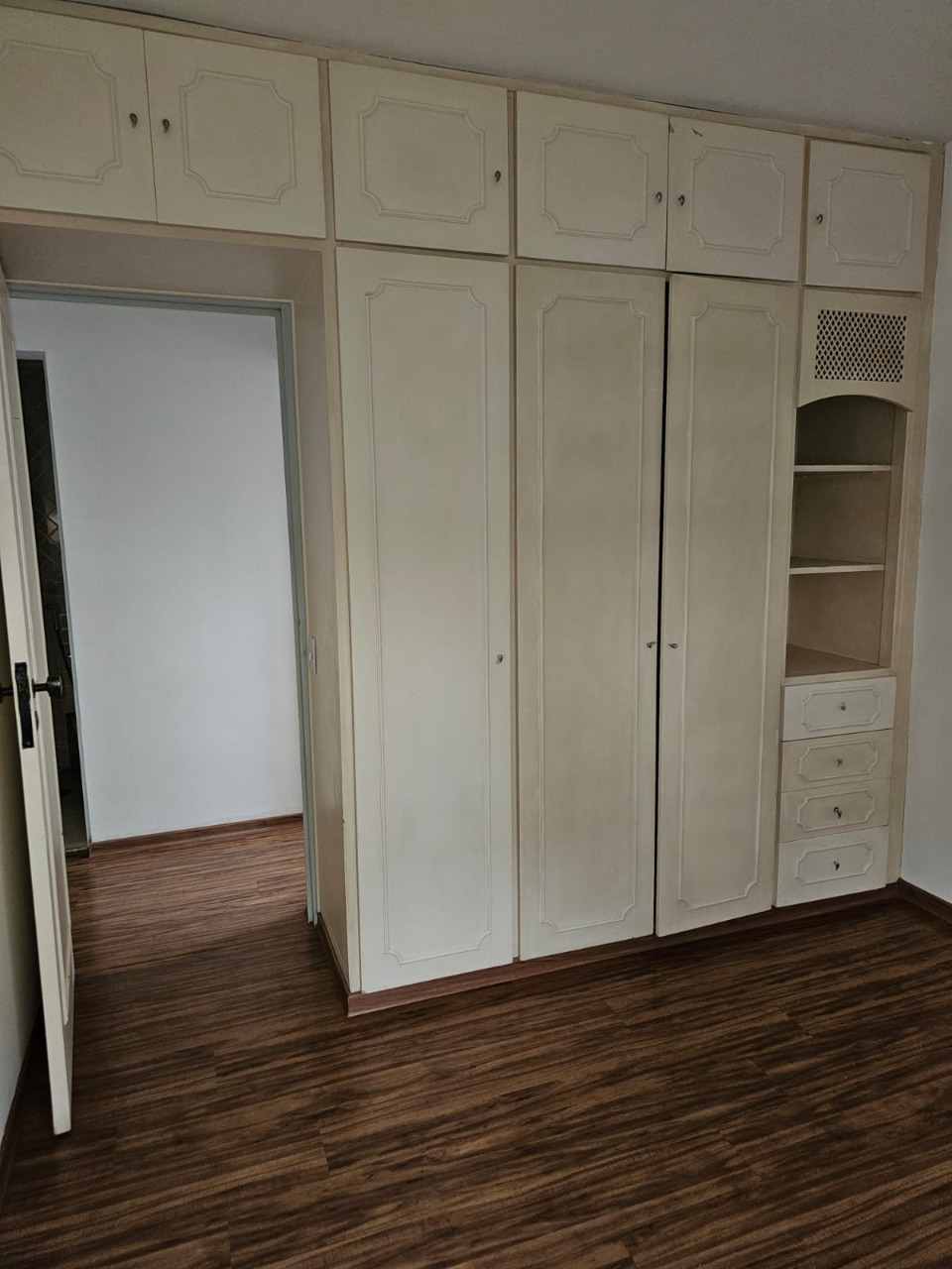 Apartamento à venda com 3 quartos, 81m² - Foto 14