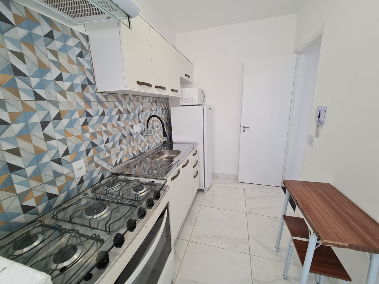 Apartamento à venda com 2 quartos, 75m² - Foto 14