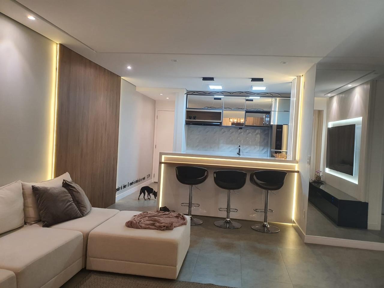 Apartamento à venda com 2 quartos, 69m² - Foto 3