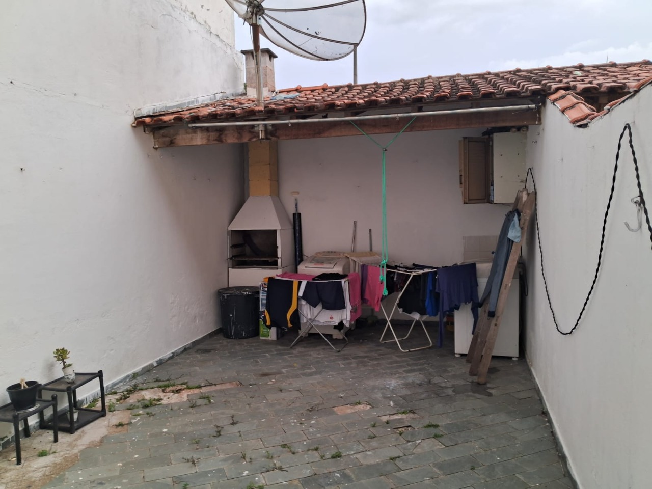 Casa à venda com 2 quartos, 120m² - Foto 4