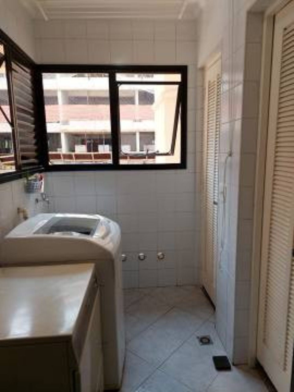 Apartamento à venda com 3 quartos, 110m² - Foto 11