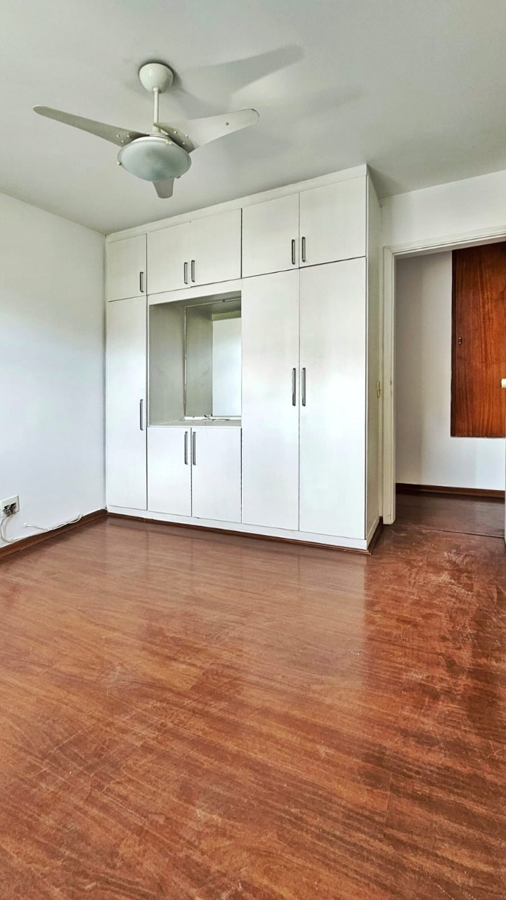 Apartamento à venda com 3 quartos, 122m² - Foto 4