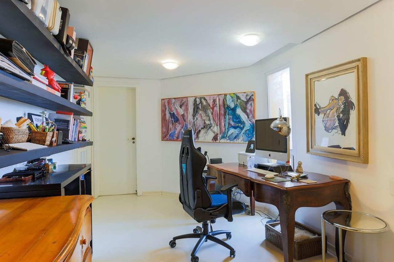 Apartamento à venda com 3 quartos, 211m² - Foto 7