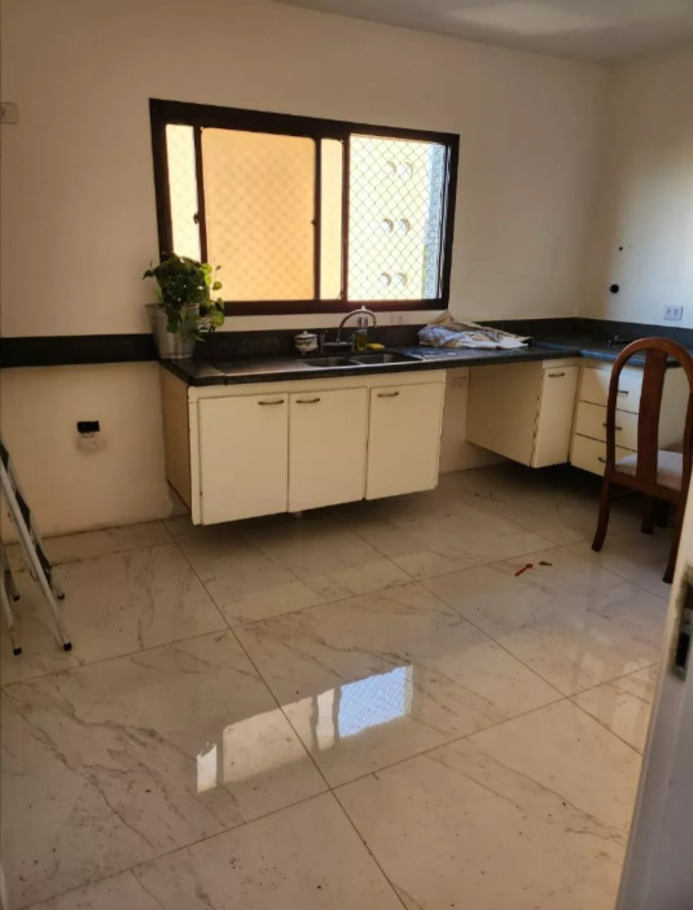 Apartamento à venda com 4 quartos, 239m² - Foto 9