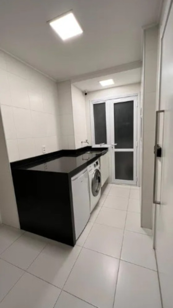 Apartamento à venda com 4 quartos, 165m² - Foto 4