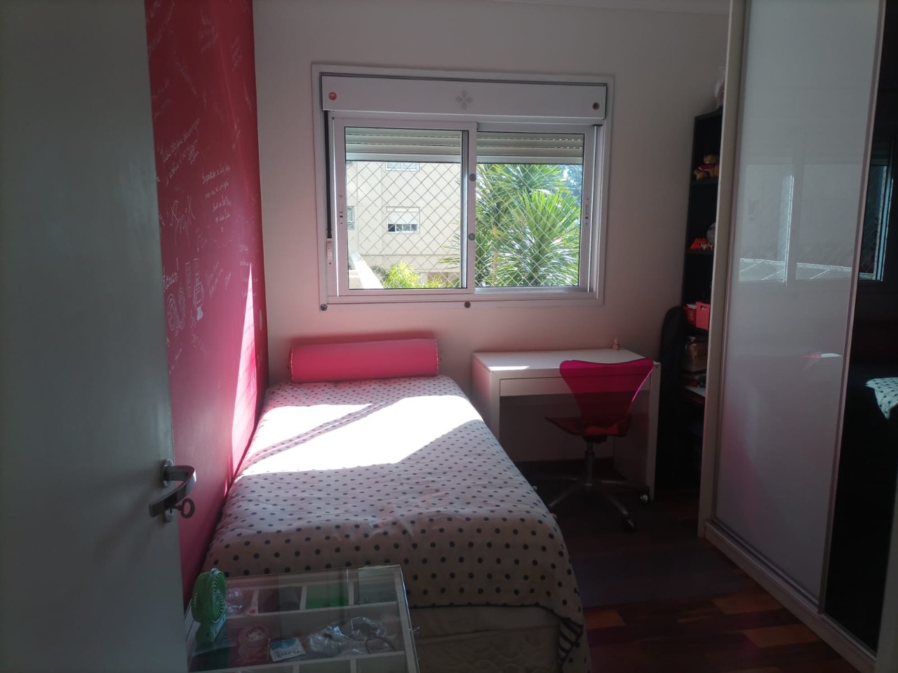 Apartamento à venda com 3 quartos, 156m² - Foto 3