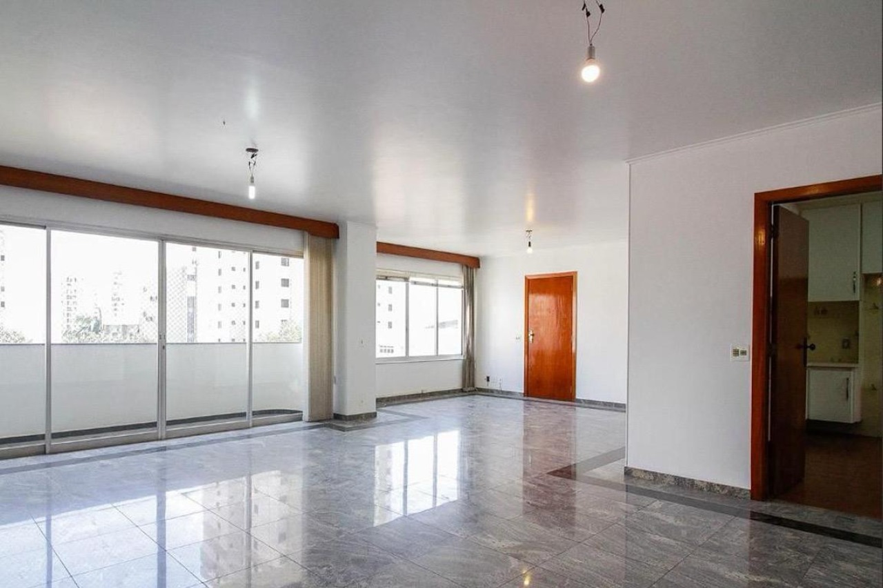 Apartamento à venda com 3 quartos, 176m² - Foto 1