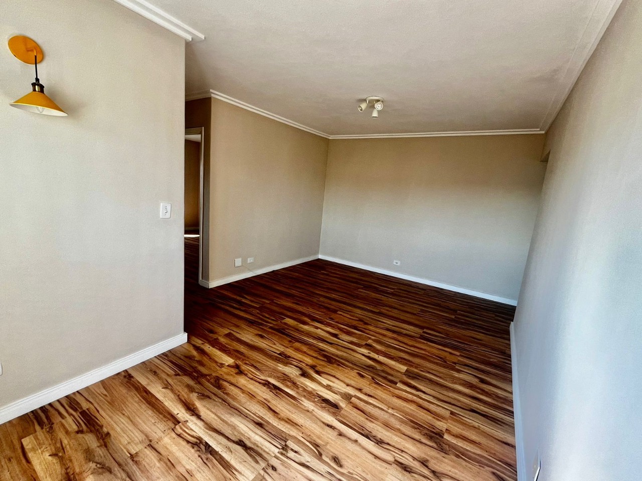 Apartamento à venda com 2 quartos, 64m² - Foto 11