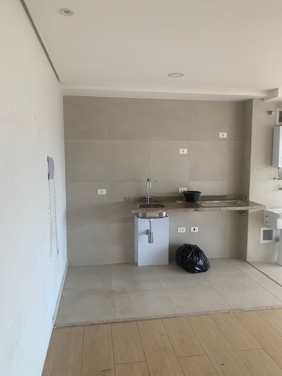 Apartamento à venda com 2 quartos, 62m² - Foto 23