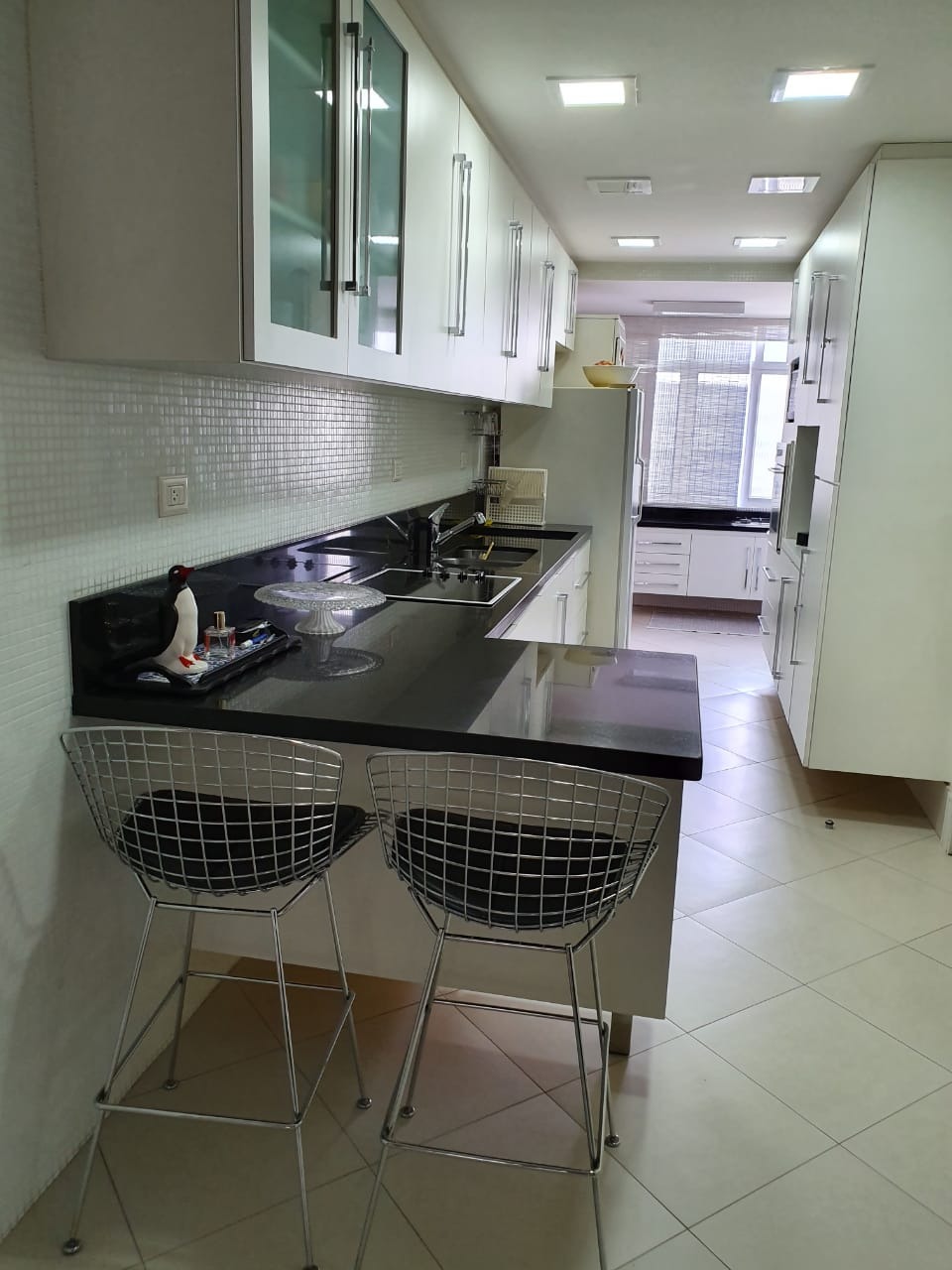 Apartamento à venda com 2 quartos, 133m² - Foto 4