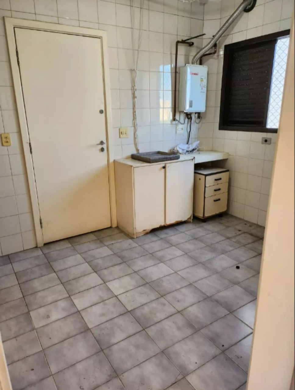 Apartamento à venda com 4 quartos, 239m² - Foto 8