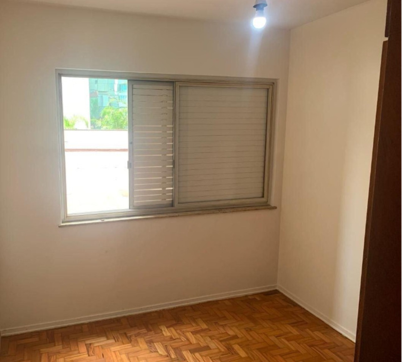 Apartamento à venda com 1 quarto, 42m² - Foto 4